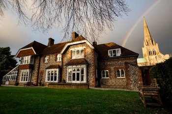 4 Canon Lane - Hotels in Chichester, West Sussex - Local Business Directory
