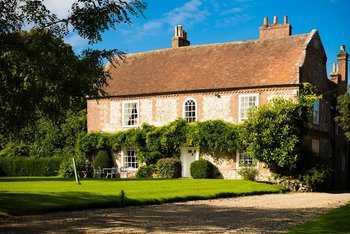 Apuldram Manor - Hotels in Chichester, West Sussex - Local Business Directory