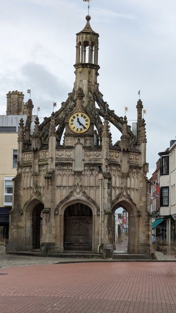 Chichester Cross - Live music venues in Chichester, West Sussex - Local Business Directory