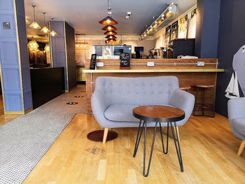 Harris And Hoole, Chichester South st - Cafes in Chichester, West Sussex - Local Business Directory