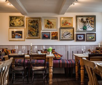 Horse and Groom Free House, Food and Rooms - Hotels in Chichester, West Sussex - Local Business Directory