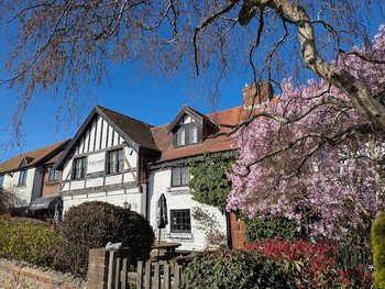Inglenook - Hotels in Chichester, West Sussex - Local Business Directory