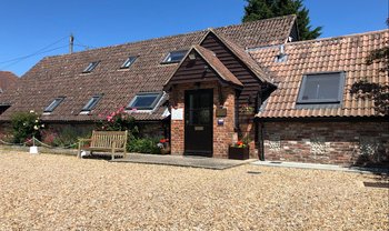 Nutbourne Veterinary Centre - Veterinarians in Chichester, West Sussex - Local Business Directory