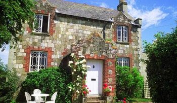 Spire Cottage Bed & Breakfast - Hotels in Chichester, West Sussex - Local Business Directory