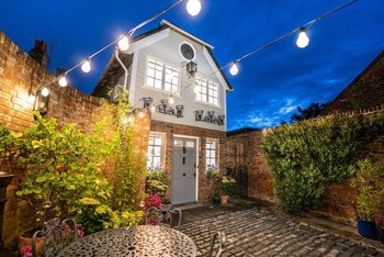 The Clock House - Hotels in Chichester, West Sussex - Local Business Directory