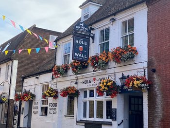 The Hole in the Wall - Nightclubs in Chichester, West Sussex - Local Business Directory