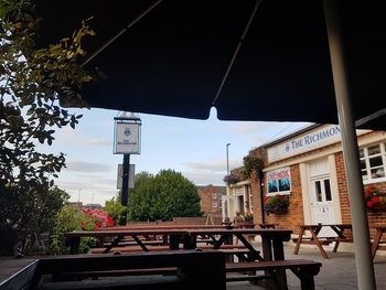 The Richmond - Nightclubs in Chichester, West Sussex - Local Business Directory