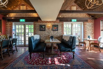 The Royal Oak - Hotels in Chichester, West Sussex - Local Business Directory